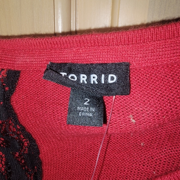 NWT Womens Plus sz 2X Torrid Red Sweater with black Lace Romantic - Picture 6 of 11